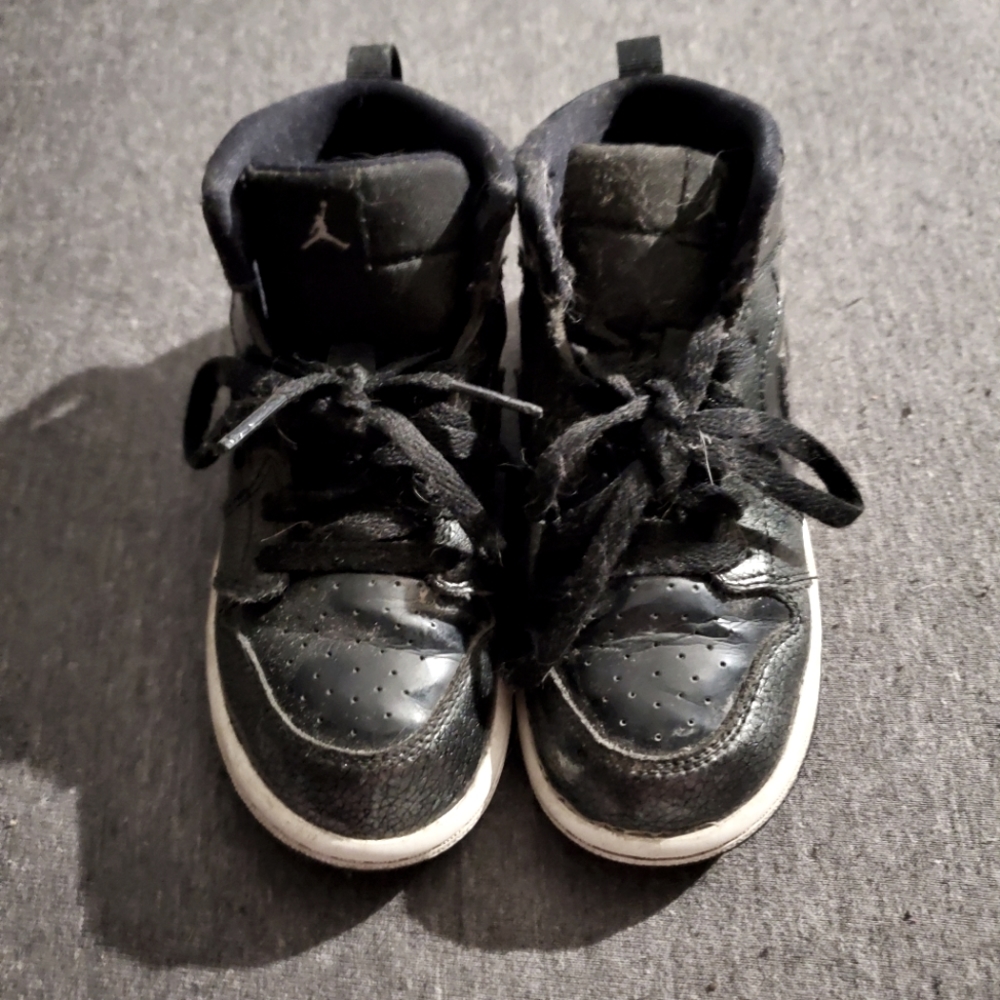 9c Nike Hi-tops